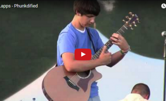 【演奏】187万回再生！15歳の少年のギターテクがヤバすぎて熱い声援！喝采！熱狂！