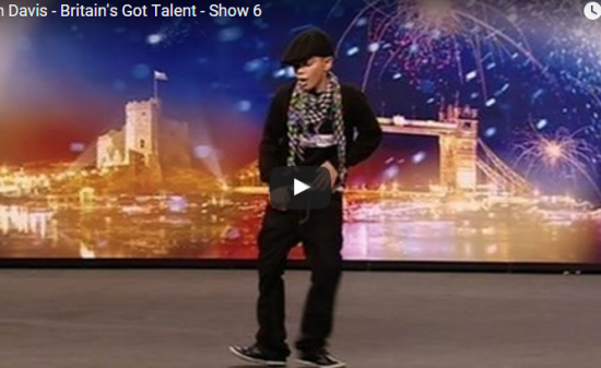 【ダンス】222万回再生!11歳の少年ダンスが踊りだした瞬間から会場を熱狂の渦に変える! 8 【ダンス】222万回再生!11歳の少年ダンスが踊りだした瞬間から会場を熱狂の渦に変える!