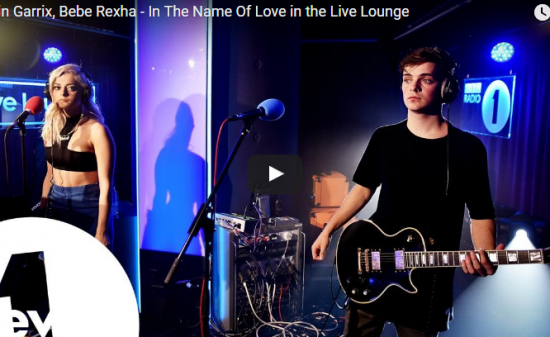 【歌】208万回再生！ベベ・レクサのIn The Name Of Loveがしずかに心を撃つライブでの歌だった！