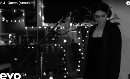【歌】177億万回再生！Jessie JのQueenはアコースティックなサウンドで圧倒的な歌唱力で心打つ！
