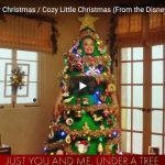 【歌】72万回再生！ケイティ・ペリーがクリスマスツリーになって豪華に2曲の歌を歌いコミカルな映像が惹き込む！