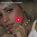 カミラ・カベロ「Can Friends Kiss?」友情と恋の境界線