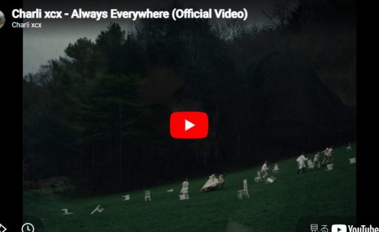 チャーリーXCX「Always Everywhere」ゴシックな世界観に圧倒